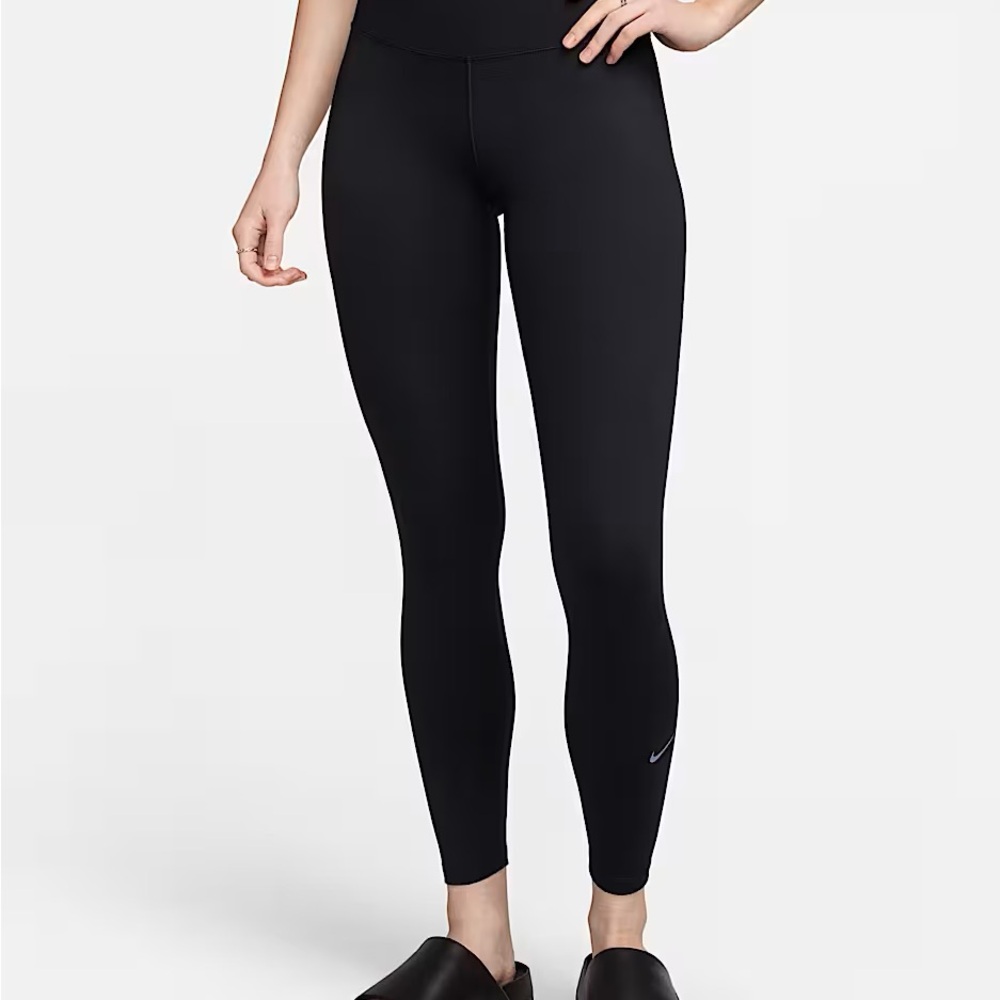 Nike One
Women's High-Waisted Full-Length Leggings
